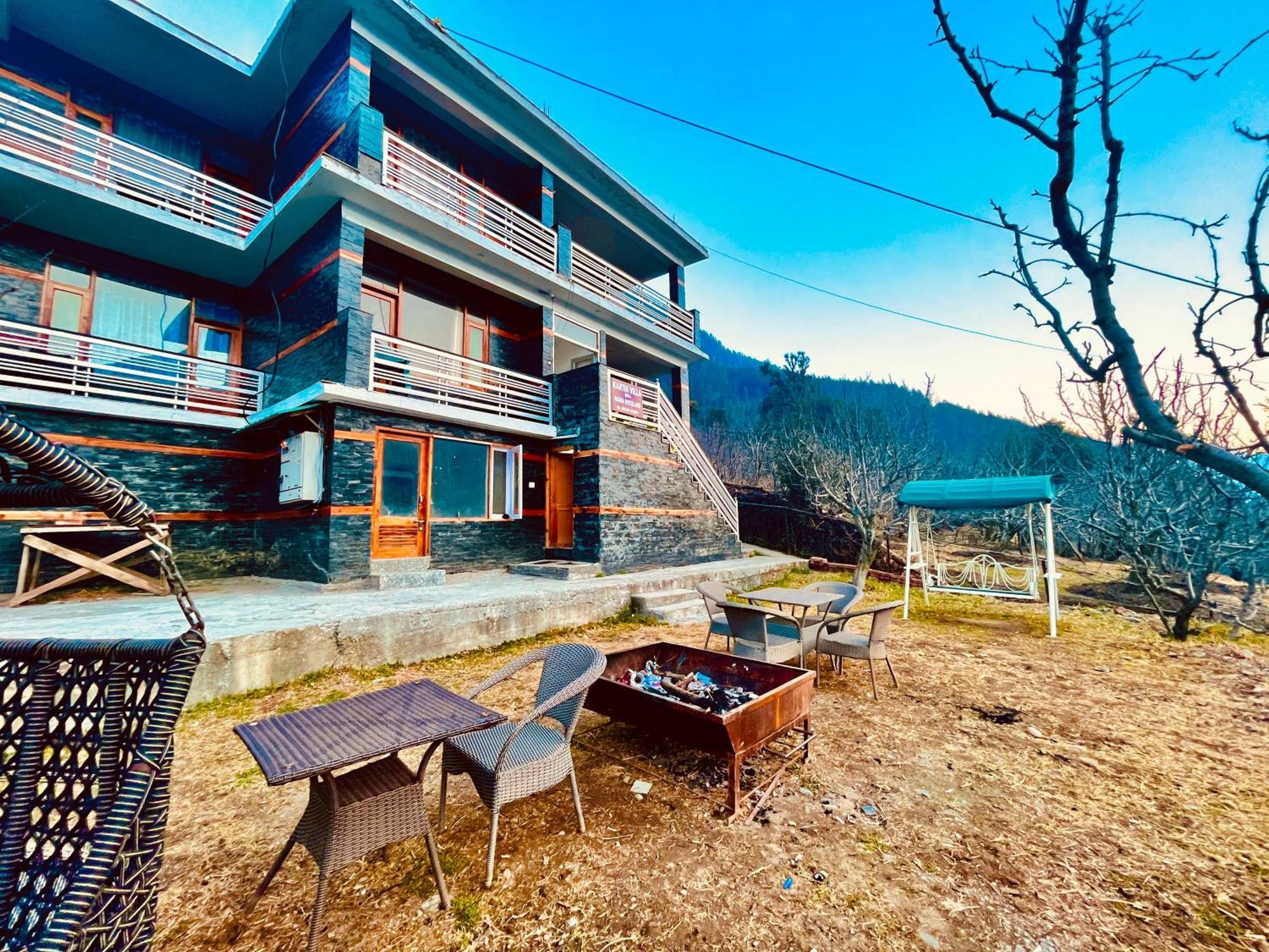 The Kartik Villa, Manali - A Beautiful Cottage In The Clouds Towards Snow Capped Mountains — Photos 3